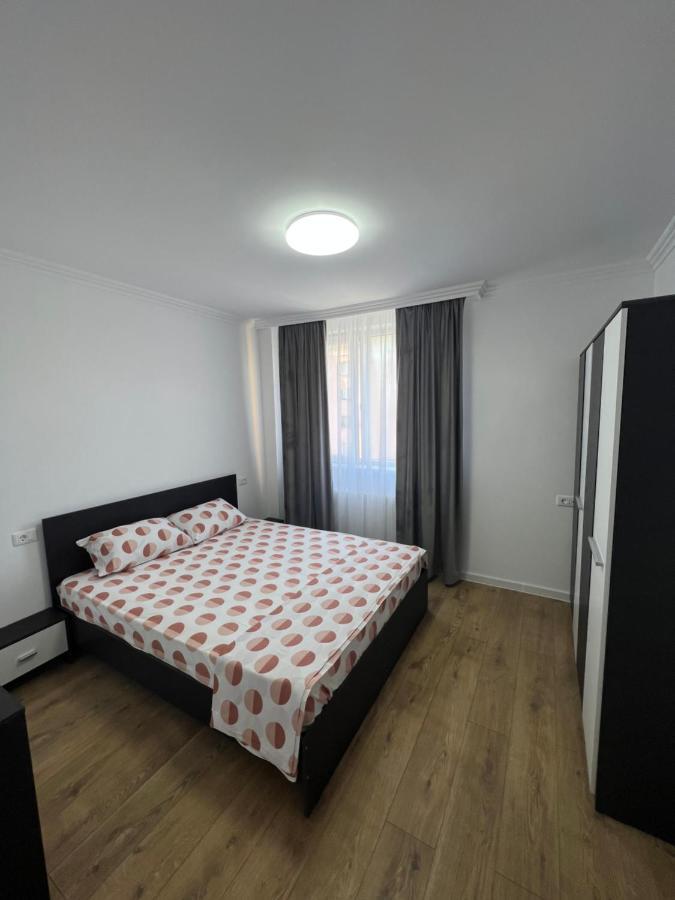Sunny Apartment Center Suceava Eksteriør bilde