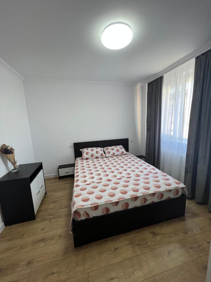 Sunny Apartment Center Suceava Eksteriør bilde