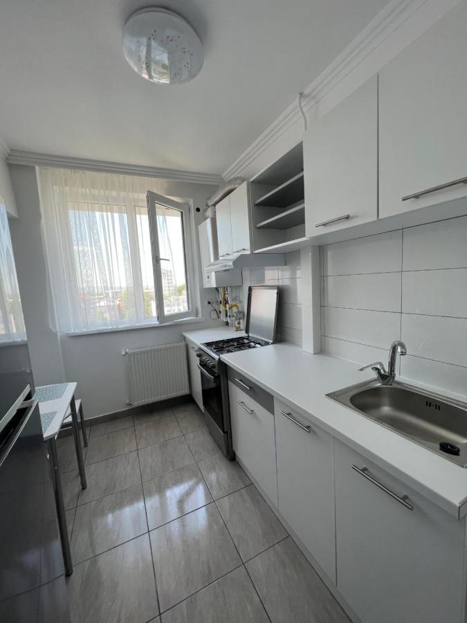 Sunny Apartment Center Suceava Eksteriør bilde